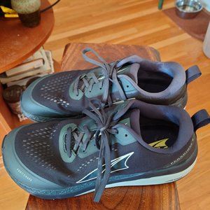 Altra Paradigm 5 Men's Size 10
